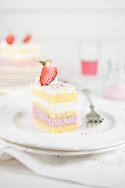 Strawberry Mousse & Lemon Cream Cake