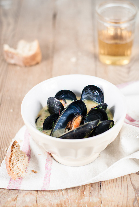 Steamed Mussels with Saffron Sauce